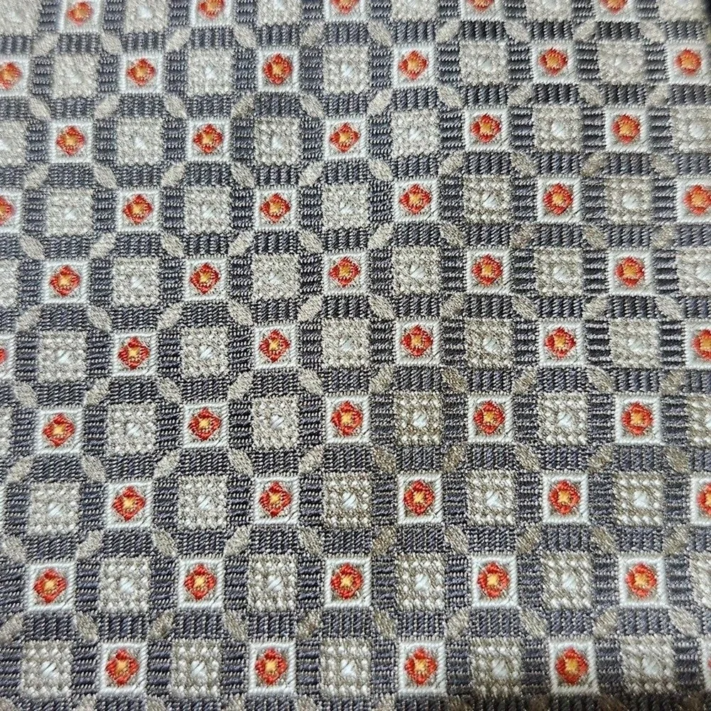 Banana Republic Gray/Orange Micro Geometric Pattern 100% Silk Tie Made in Turkey